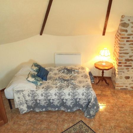 Villa Les Grandes Vignes à Saint-Étienne-sous-Bailleul Extérieur photo