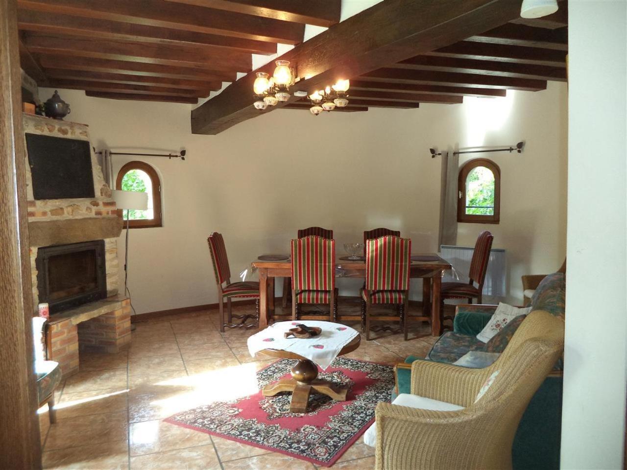 Villa Les Grandes Vignes à Saint-Étienne-sous-Bailleul Extérieur photo
